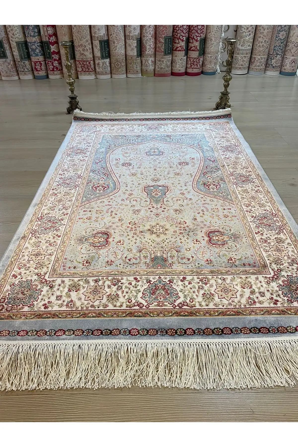 Su Yeşili Seccade Modelleri Dekorasyonunuza Ferah ve Doğal Bir Dokunuş Katar