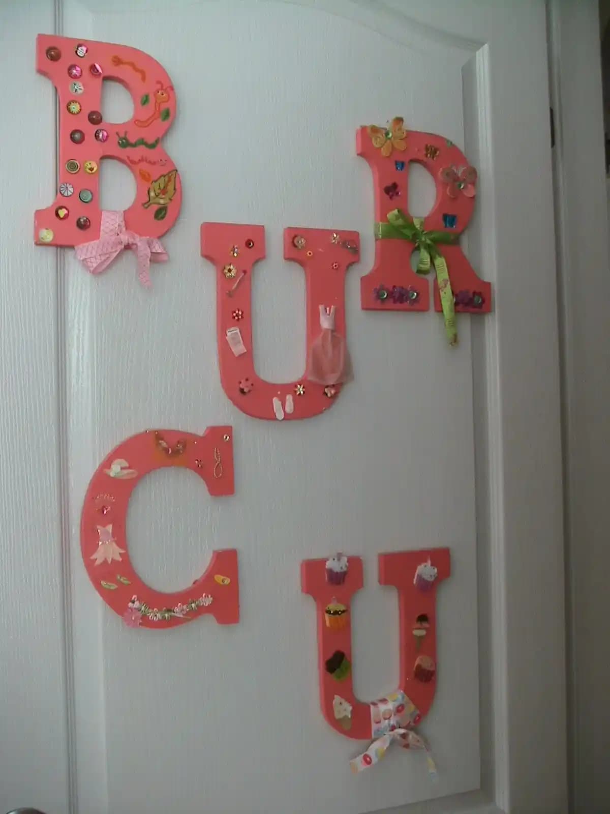 Süslü Harflerle Dekorasyonda Estetik ve Şıklık Yaratmanın En Etkili Yolları