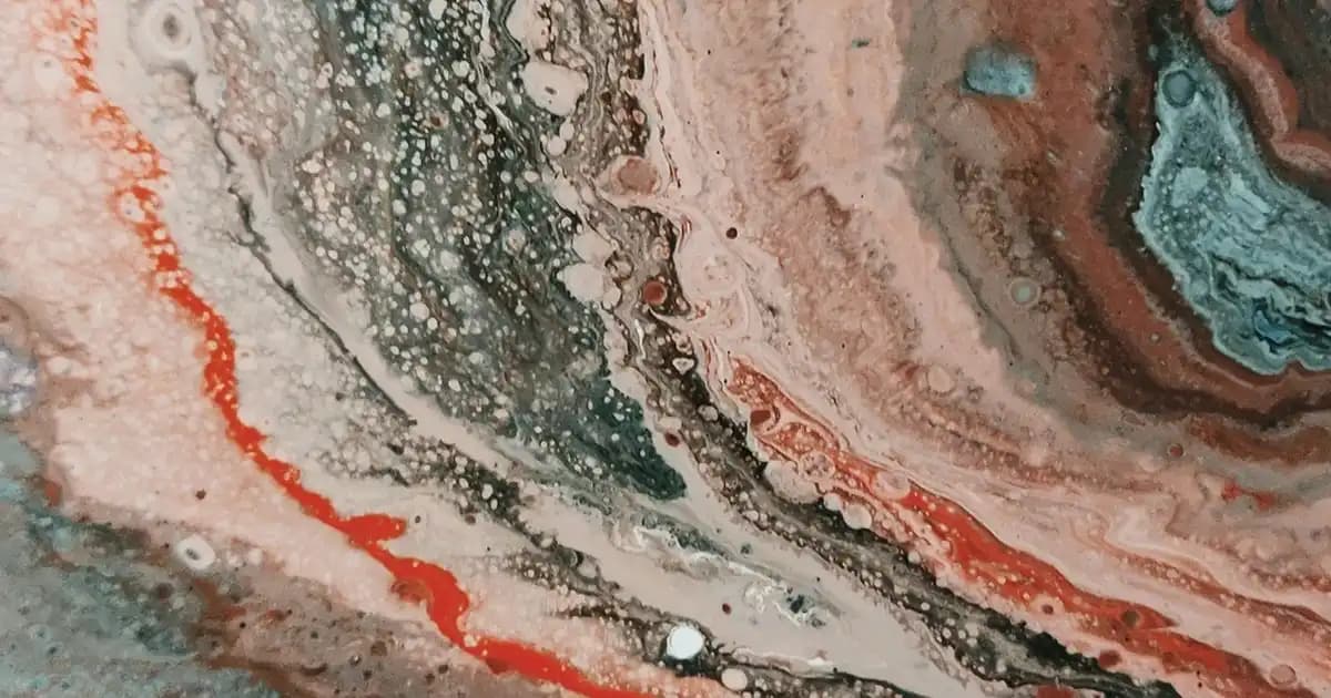 Süzgeçli Cam Demlik ile Modern ve Şık Ev Dekorasyonu İçin Pratik Çözüm