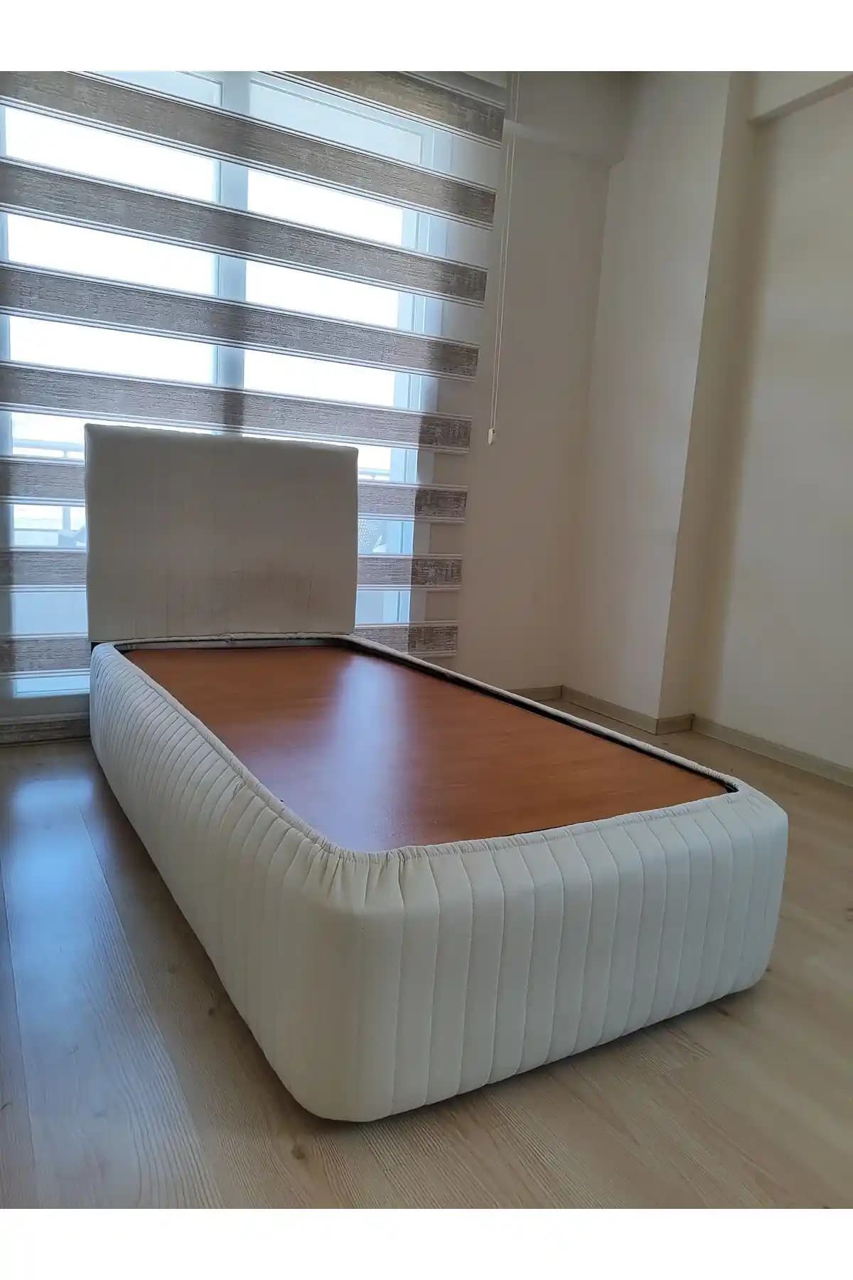 Tek Kişilik Baza Kılıfı Dekorasyon ve Konforu Bir Arada Sunar