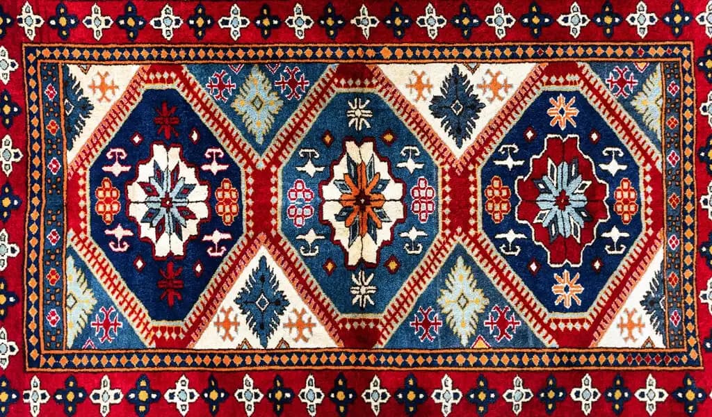 Türk Halısı: Geleneksel Motifleri ve Modern Dekorasyondaki Yeri