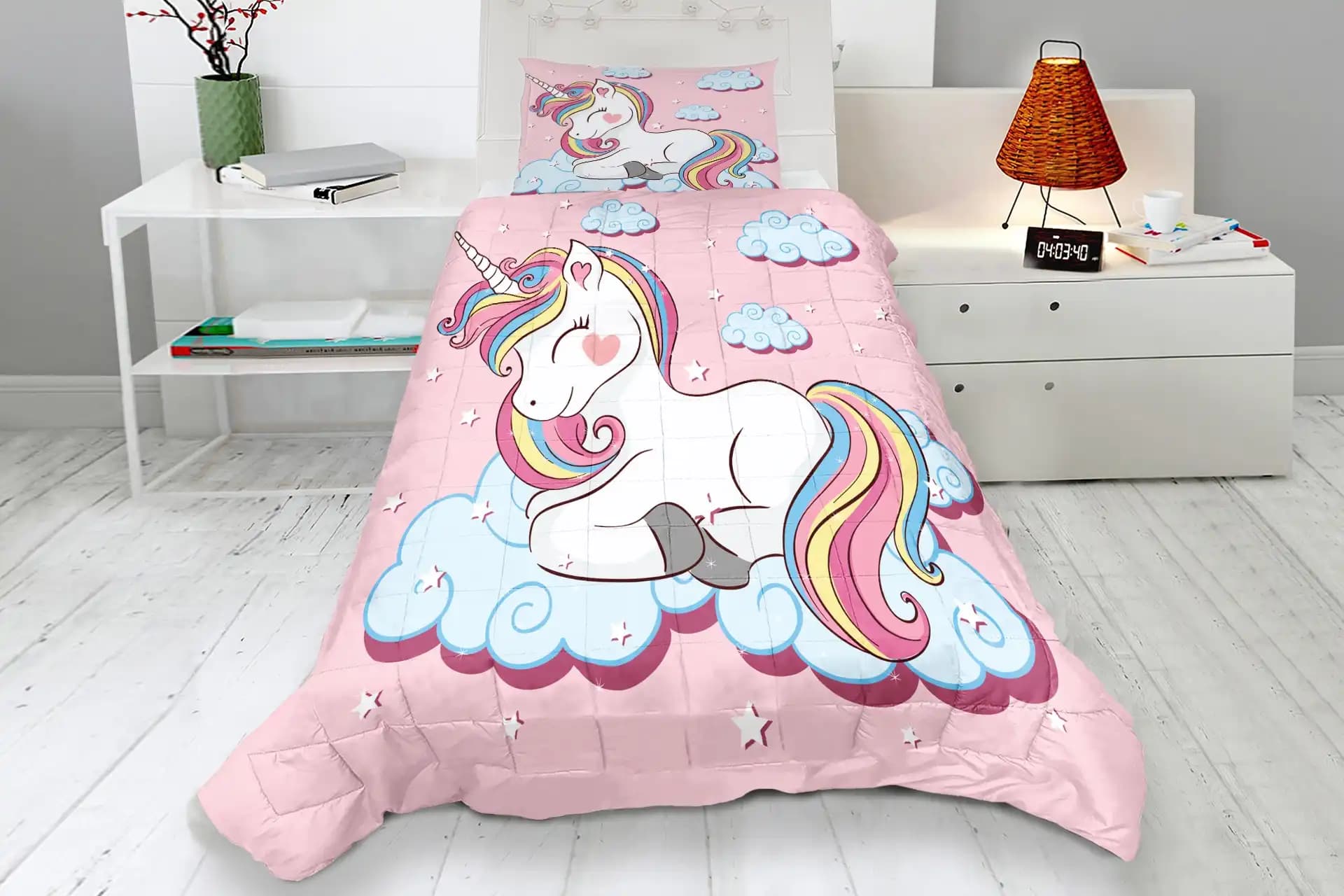 Unicorn Yatak Örtüsü ile Çocuk ve Genç Odalarına Renkli Dekorasyon Fırsatı