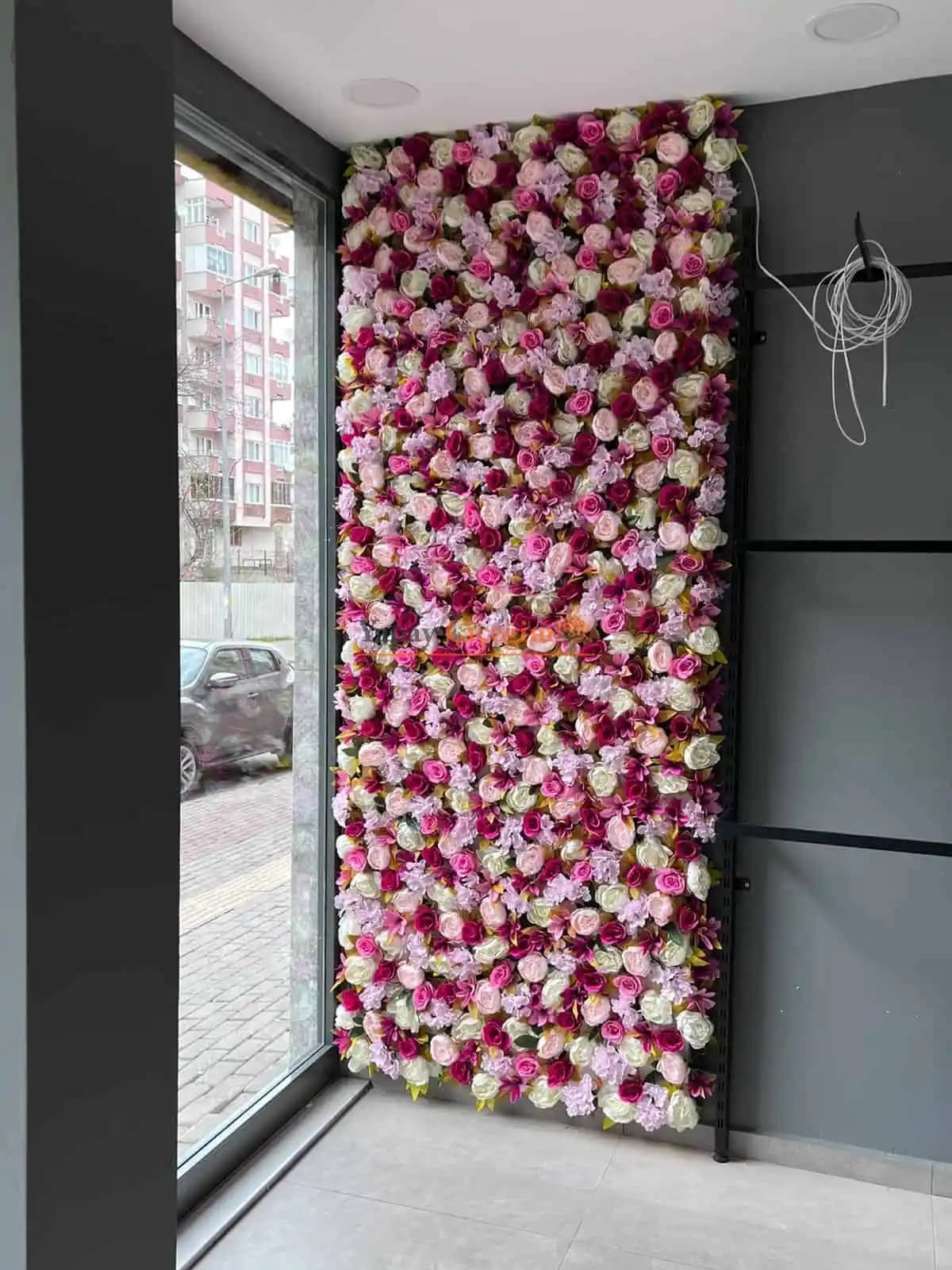 Yapay Çiçek Duvar Kaplaması ile Modern ve Dayanıklı Dekorasyon Çözümleri