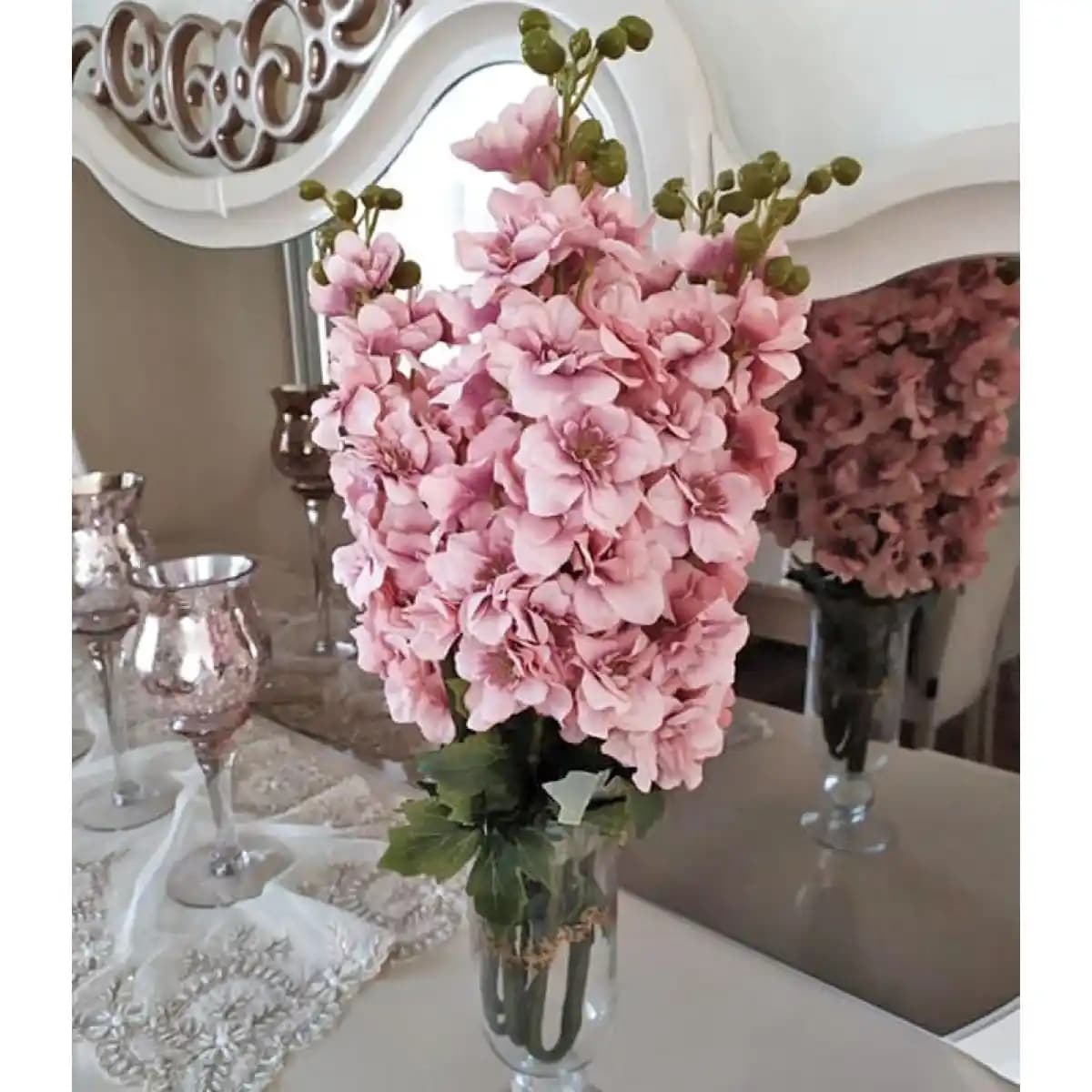 Yapay Uzun Çiçeklerle Dekorasyonunuzu Göz Kamaştırıcı Hale Getirin