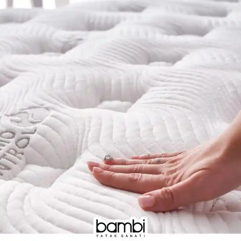 Yatak Kumaşlarının Seçimi ve Dekorasyonda Rolü: Konfor ve Estetiğin Anahtarı