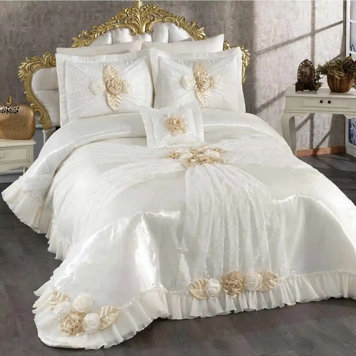 Yatak Örtüsü Takımlarıyla Dekorasyonda Şıklık ve Konforun Buluşması