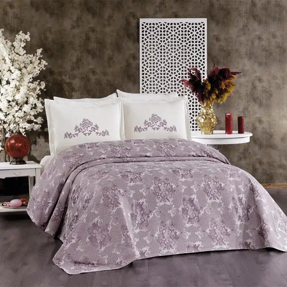 Yatak Pike Takımı Seçimi ve Dekorasyonda Kullanım İpuçları