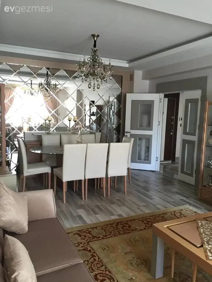 Yemek Masası Arkası Dekorasyonuyla Mekana Şıklık ve Sıcaklık Katma Rehberi