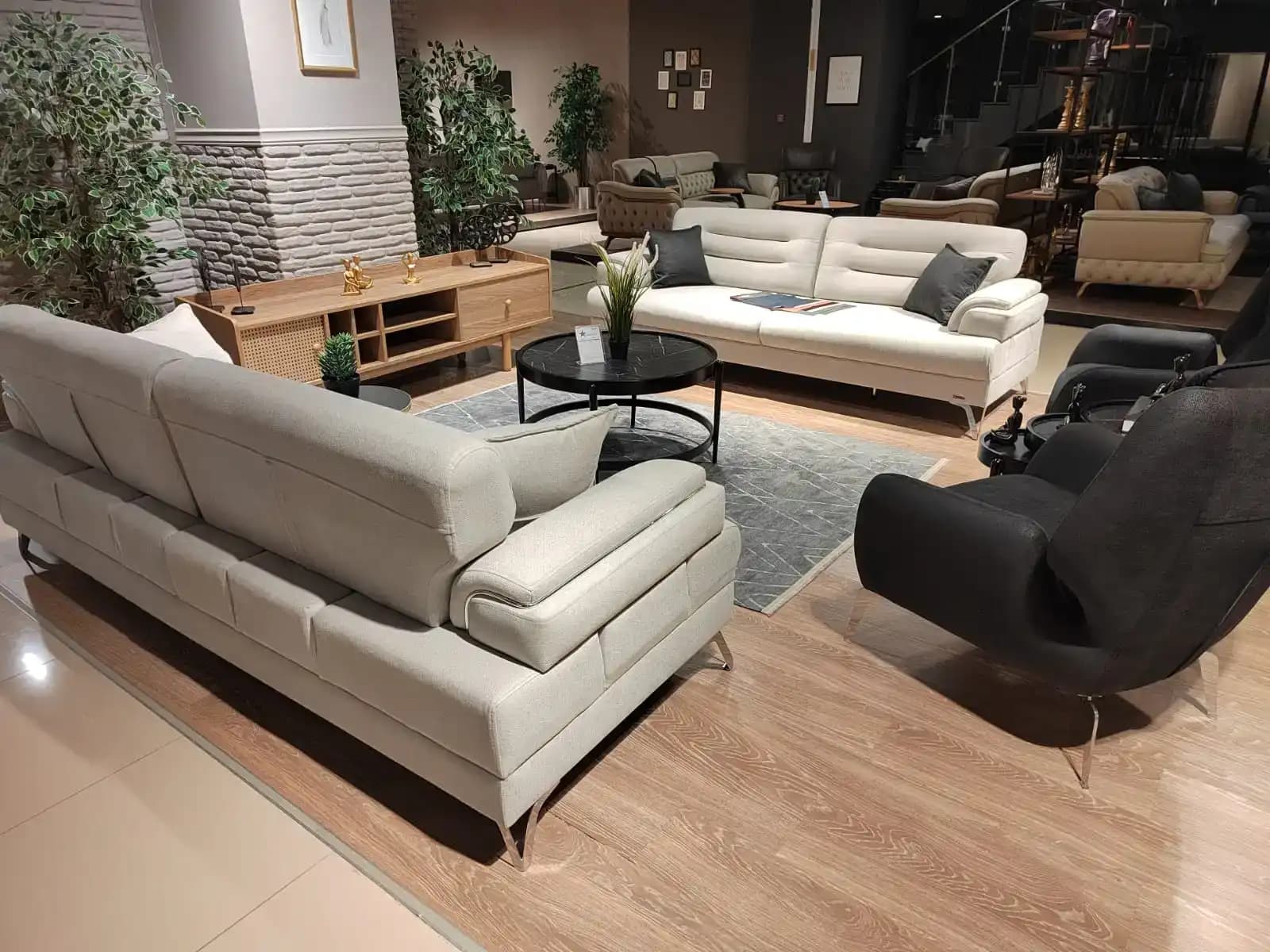Yeni Kilim Modelleriyle Ev Dekorasyonunuza Renk ve Şıklık Katın