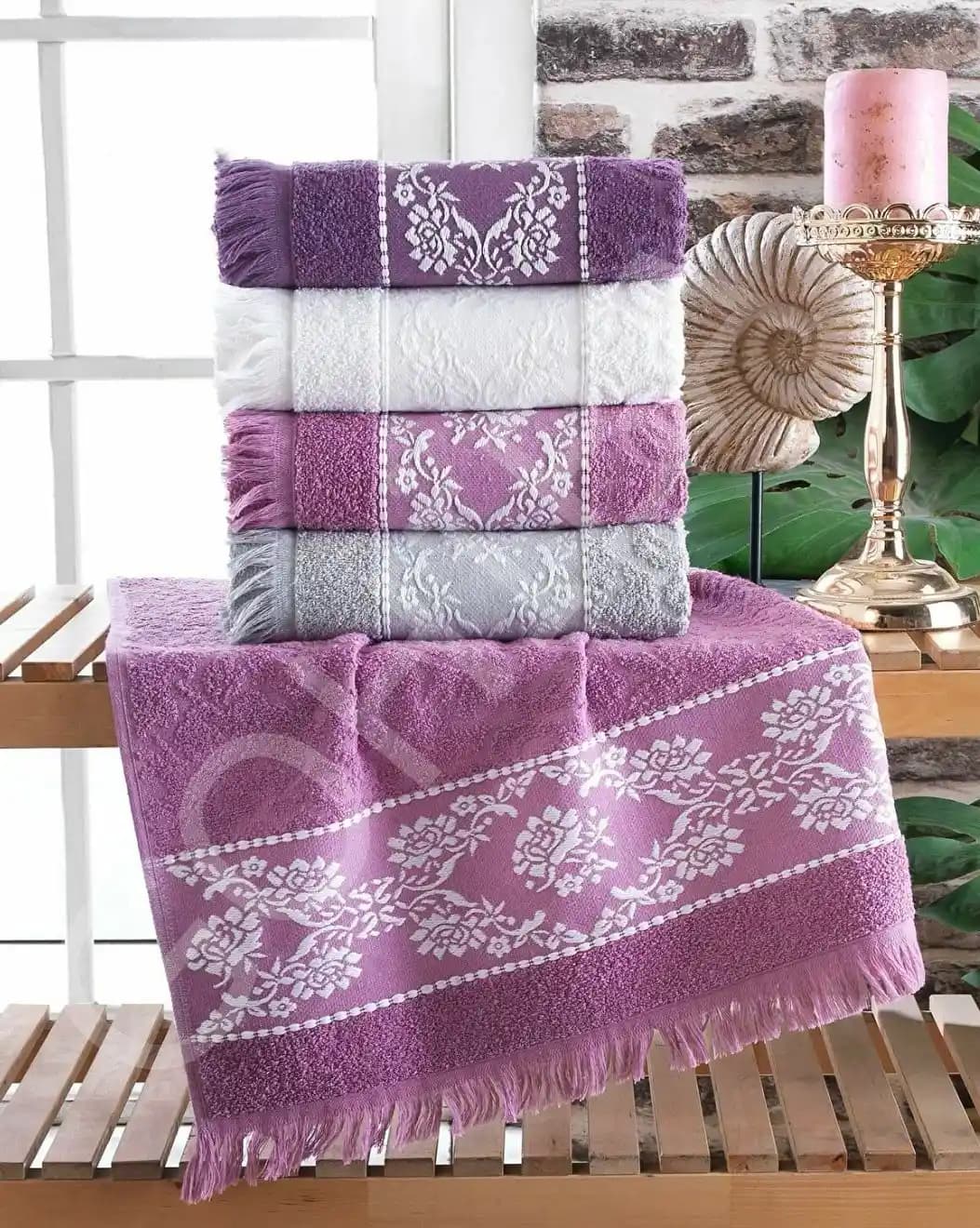 Yüz Havluları ile Modern ve Şık Banyo Dekorasyonu İpuçları ve Trendler