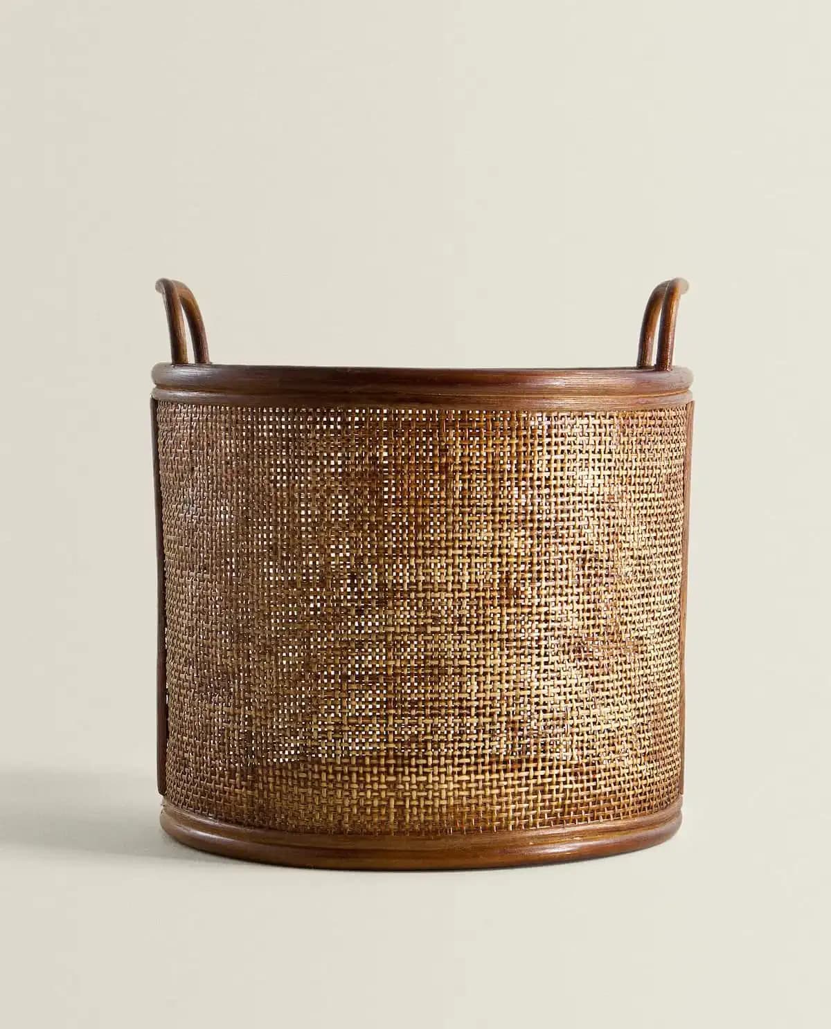 Zara Home Rattan Tepsi: Doğal ve Şık Dekorasyon İçin Çok Yönlü Seçenek