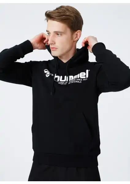 Hummel Regow Erkek Eşofman Üstü 920894-2001: Modern Tasarım ve Konfor Bir Arada