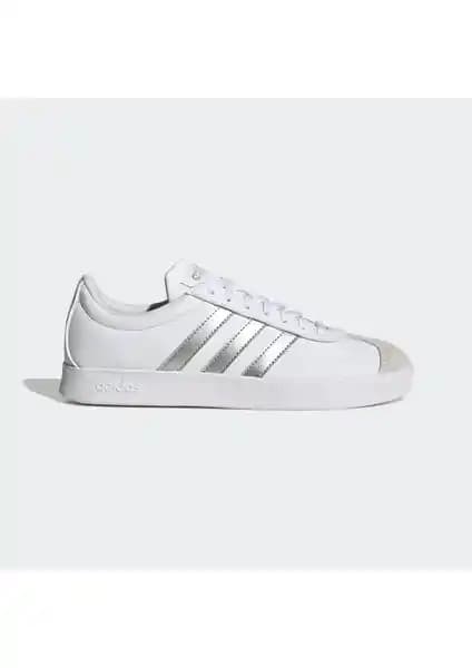 adidas VL Court Base Beyaz Kadın Spor Ayakkabısı Modern Tasarım ve Konforun Birleşimi