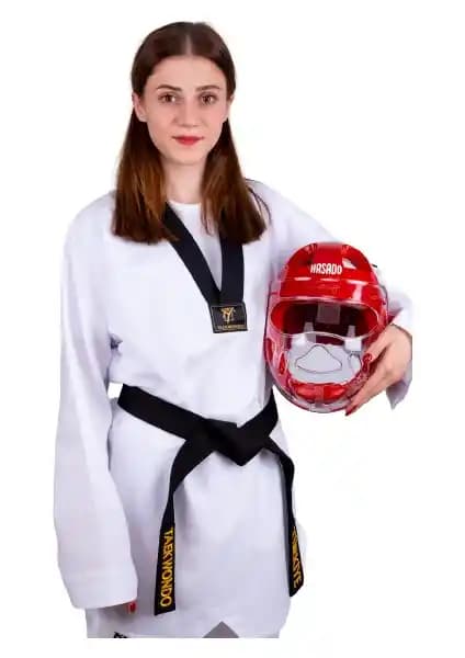 Haşado Kapalı Camlı Mantar Kask: Güvenlik ve Performansı Bir Arada Sunan Spor Koruyucu