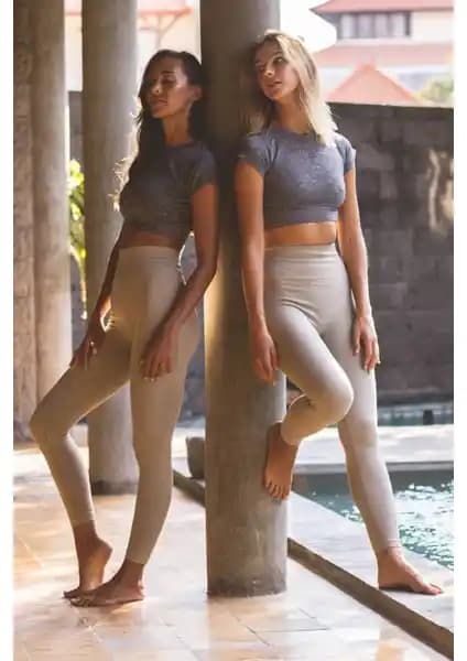 Jerf Gela Yüksek Bel Esnek Toparlayıcı Spor Tayt Haki – Konfor ve Şıklık Bir Arada