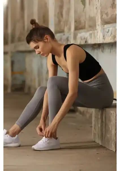 Jerf Gelişmiş Yüksek Bel Esnek Spor Tayt Gri Performans ve Şıklık Bir Arada