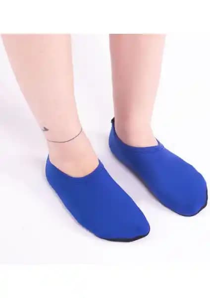 Savana Kaymaz Havuz Patiği: Güvenli ve Konforlu Su Deneyimi İçin Çok Yönlü Su Ayakkabısı