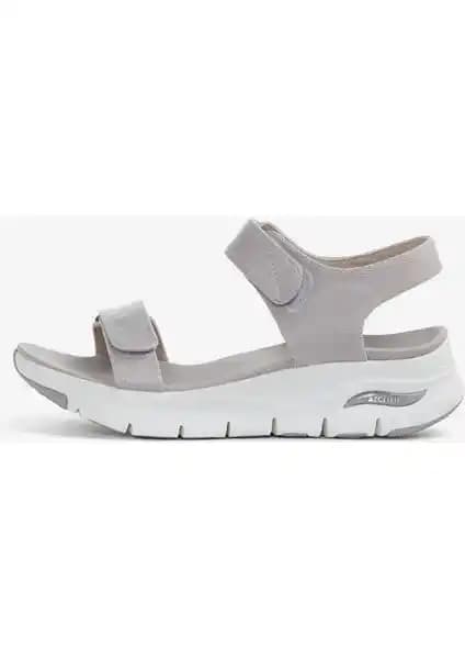 Skechers ARCH FIT Touristy Kadın Bej Sandalet Konfor ve Şıklığın Birleşimi