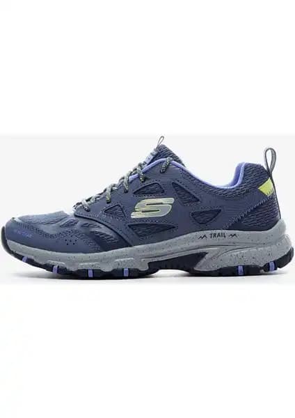 Skechers Kadın Gri Outdoor Ayakkabı: Dayanıklılık ve Şıklığın Mükemmel Buluşması