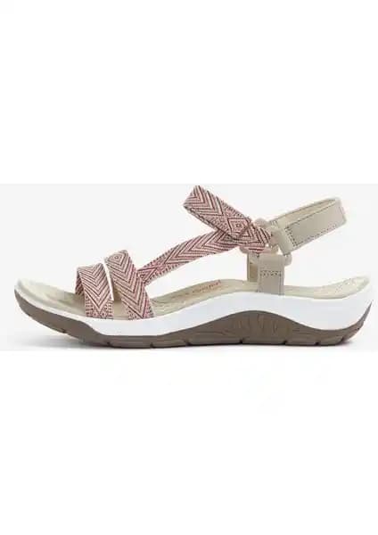 Skechers REGGAE CUP Kadın Sandaletleri Konfor ve Şıklığı Bir Arada Sunar