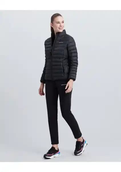 Skechers W Turtle Neck Essential Siyah Kadın Montu Günlük Kullanım ve Stil İçin Uygun