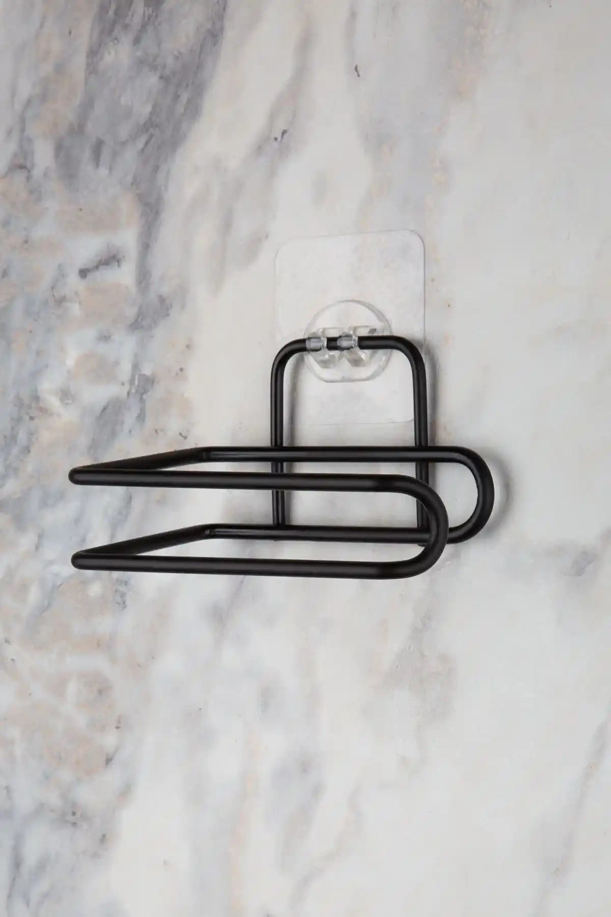 MultiStore Siyah Yapışkanlı Metal Tuvalet Kağıtlığı Modern ve Dayanıklı Tasarım