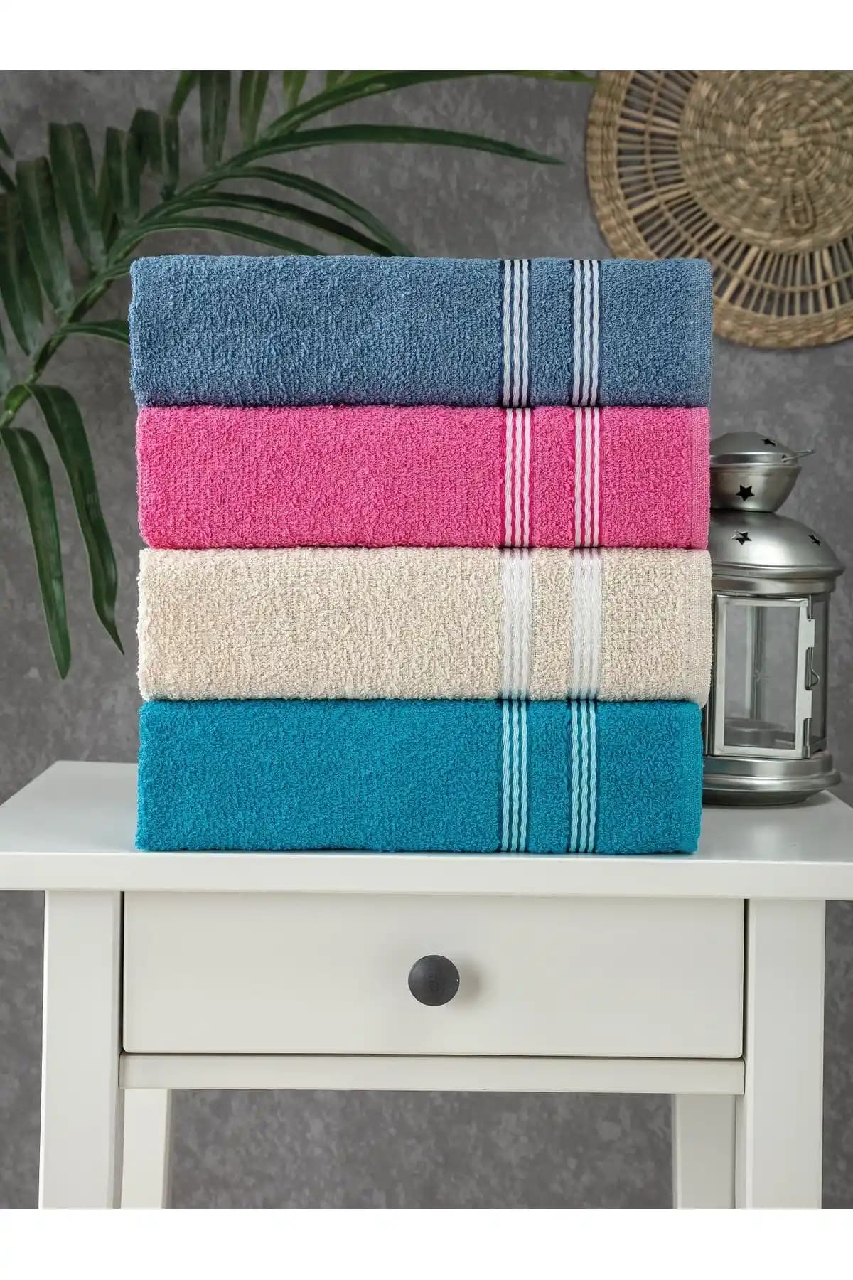 Pamira Stripе 4'lü El ve Yüz Havlu Seti: Yüksek Kalite ve Şık Tasarım