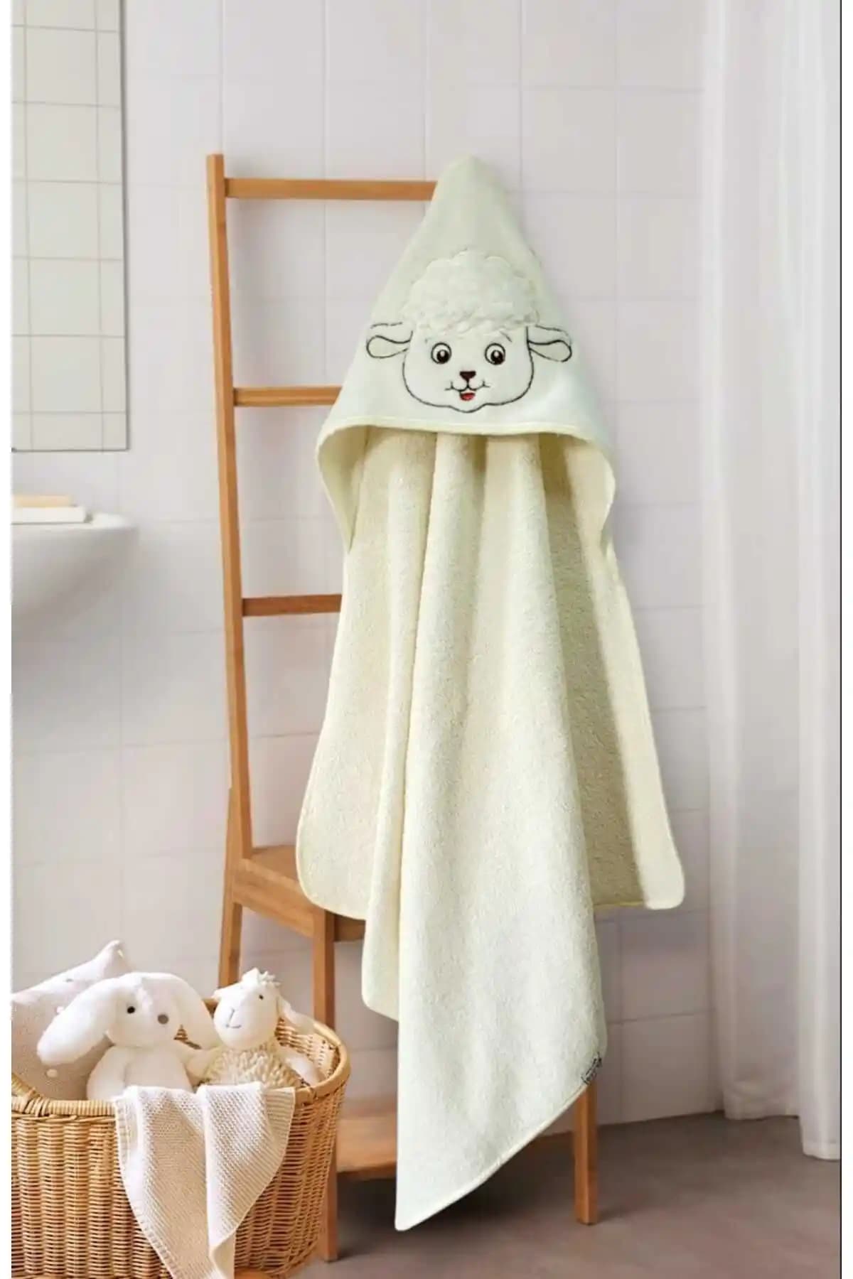 Pamuk Hanım Bebek Havlusu: Yumuşak ve Dayanıklı Pamuklu Banyo Kundak Havlusu