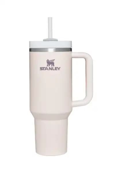 Stanley Termos Karşılaştırması: Quencher Pipetli ve Classic Bottle Modellerinin Özellikleri 1