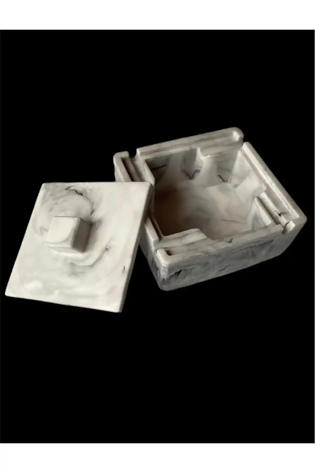 By Sirin Candle Kültablası: Estetik ve Fonksiyonel Bir Dekorasyon Unsuru