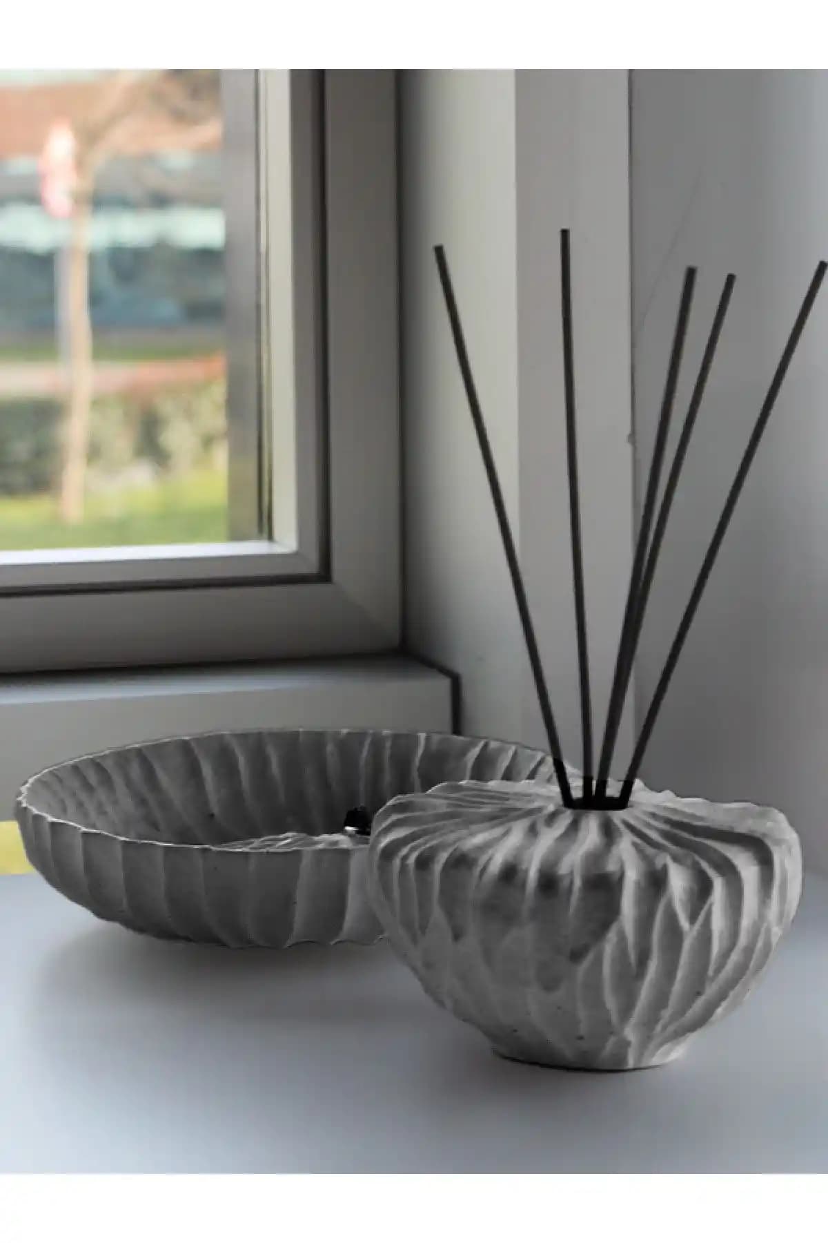 The Craft Thor Dalga Desenli Modern El Yapımı Beton Vazo ile Mekanınıza Doğal Bir Dokunuş