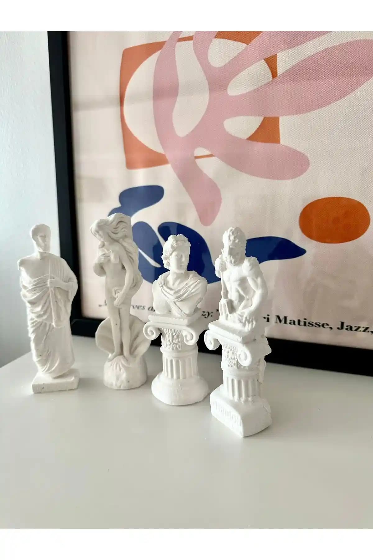 ALCSTORE Yunan Heykel 4'lü Set: Estetik ve Dayanıklı Dekorasyon Ürünü