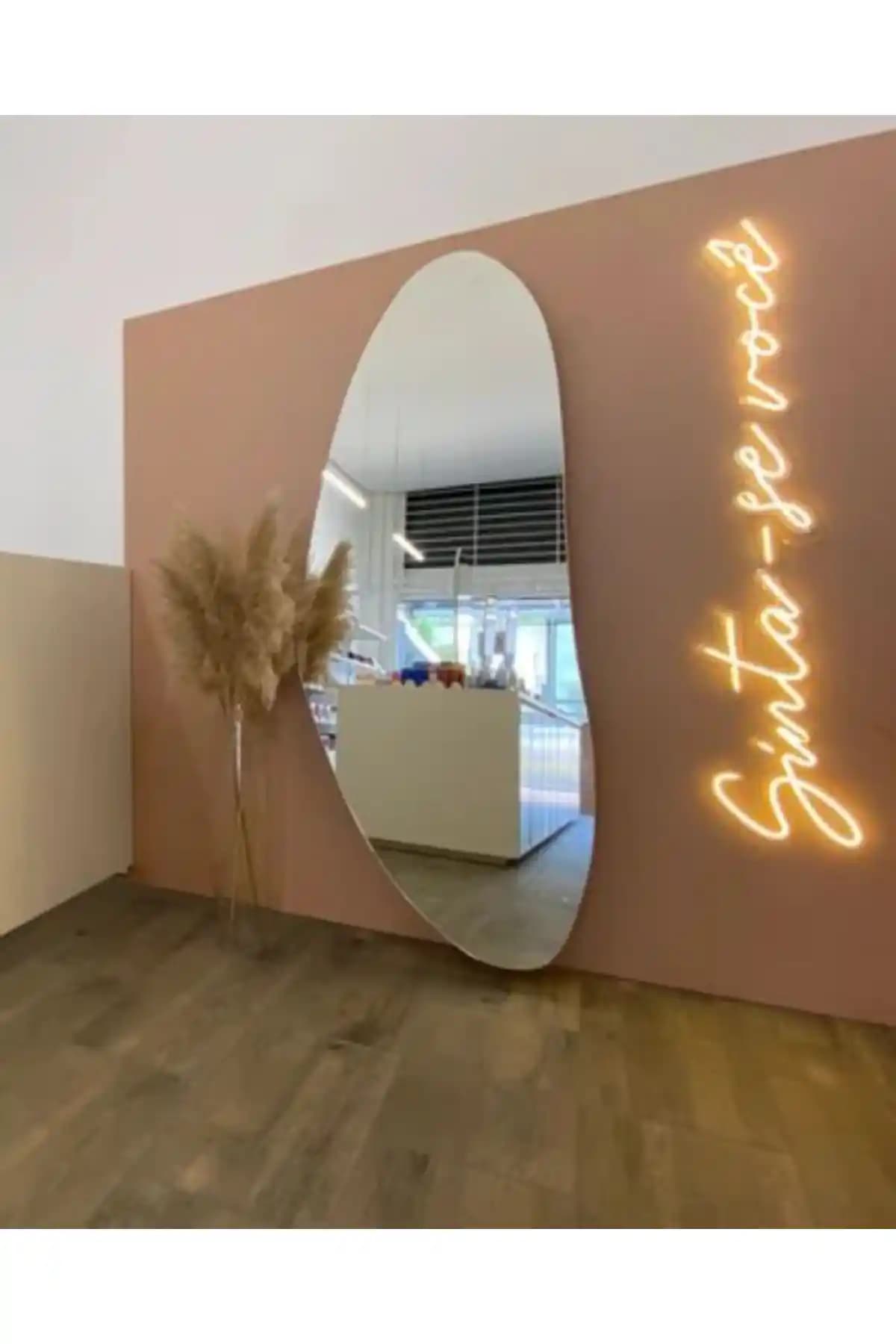 Ersan Dizayn 45x160 Asimetrik Boy Aynası ile Modern Dekorasyon İmkanları