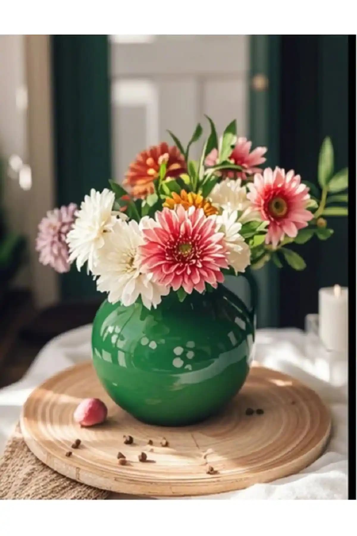 Lui Tasarım Paşabahçe Altın Yaldızlı Yeşil Fanus Cam Vazo ile Eşsiz Dekorasyon