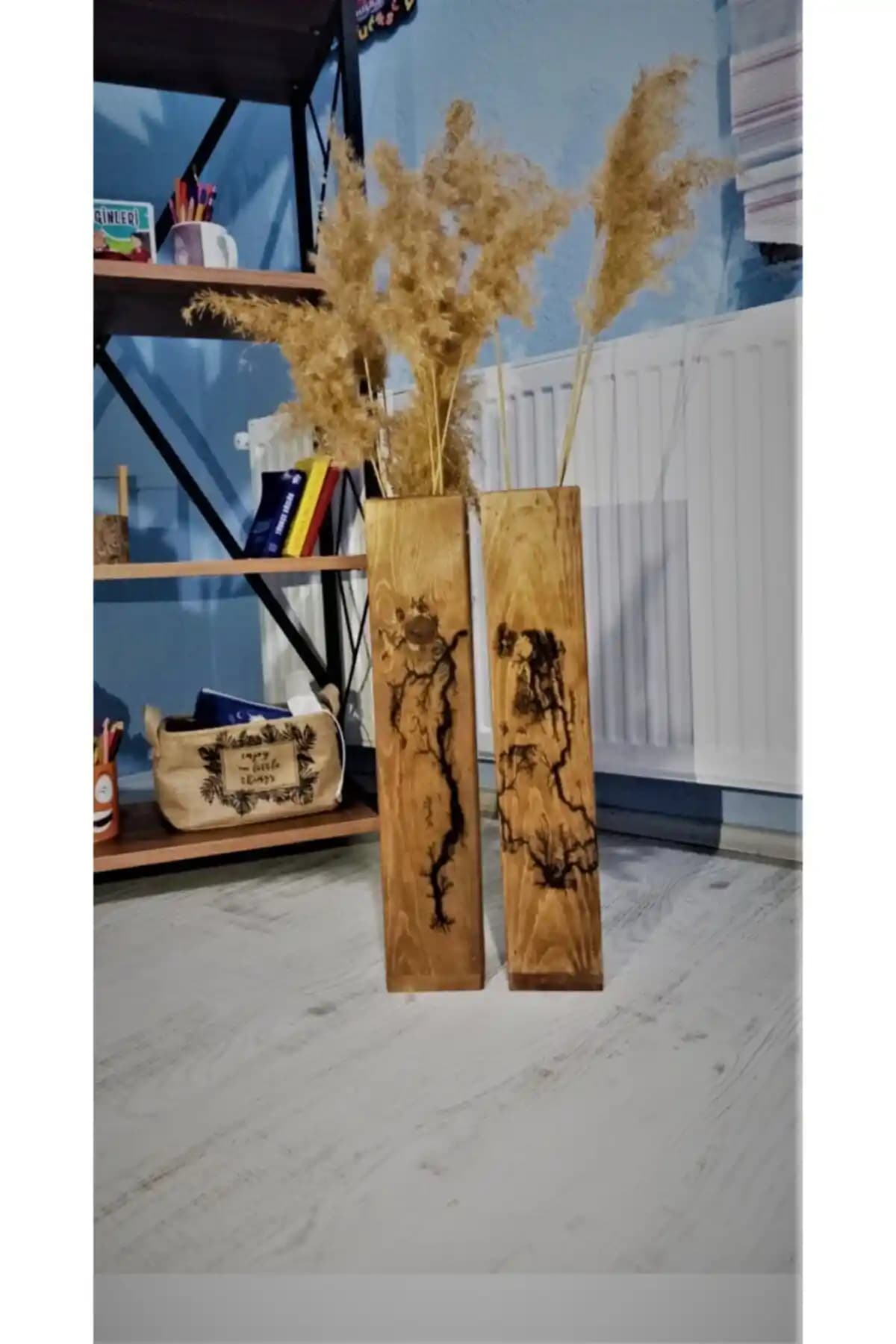 Şık ve Fonksiyonel Shark Masif Ahşap Desenli Dekoratif Çiçeklik Biblo Seti