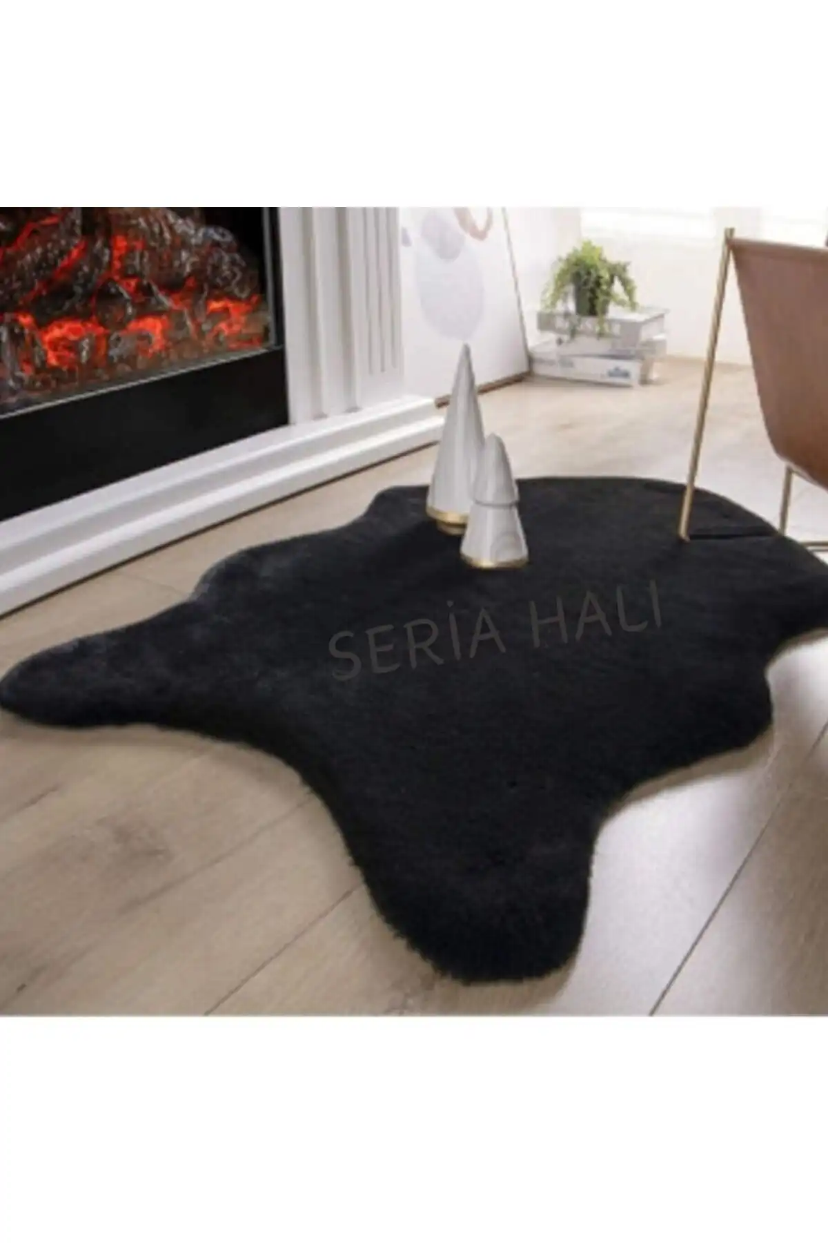 Sarar Peluş Post ve SERİA Siyah Peluş Halı Karşılaştırması: Hangisi Size Uygun?