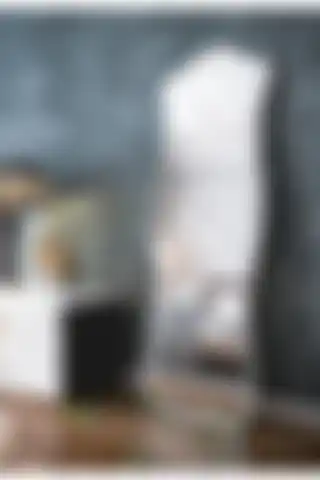 Rivomo Beyaz Dekoratif Boy Aynası ile Evinizi Modern Bir Şekilde Şekillendirin