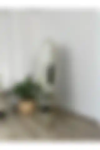 EFFE YAPI DEKOR Gold Metal Çerçeveli Oval Ayaklı Boy Aynası ile Şık Dekoratif Çözümler