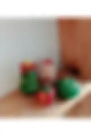 Yılbaşı İçin Minik Mucizeler: 4'lü Mini Biblo Seti ile Evinizi Şenlendirin