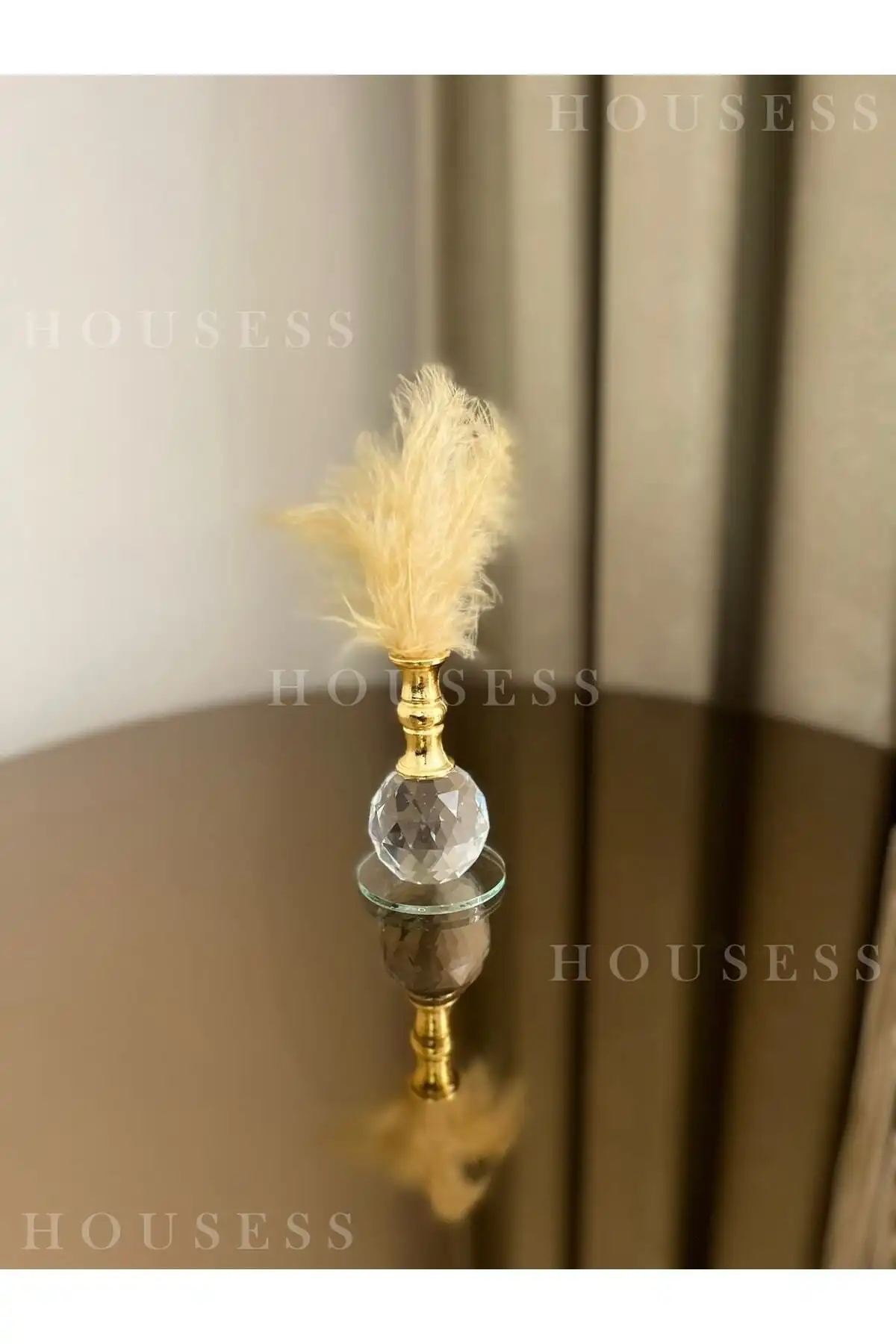 Housess 1 Adet Gold Kristal Top Tüylük İncelemesi: Modern Dekorasyon için Ideal Seçenek