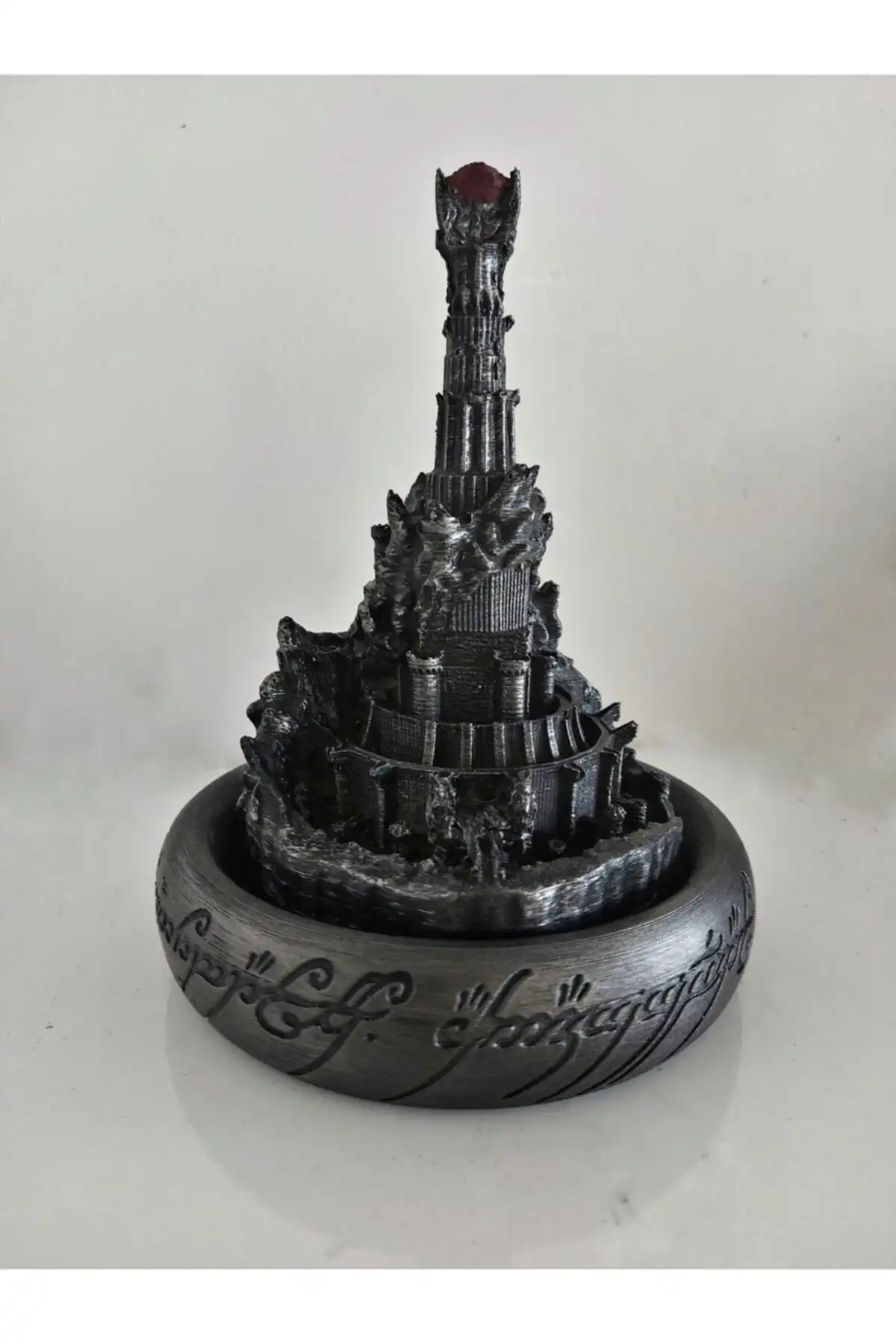 Estetik ve Dayanıklı: Lord of the Rings Figür Biblo Özellikleri ve İncelemesi