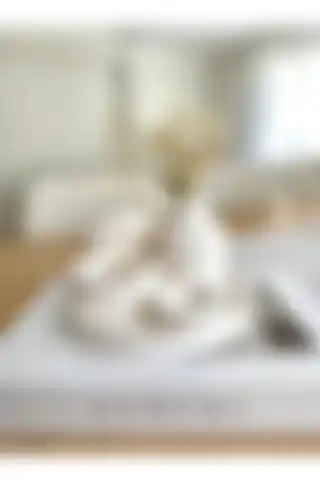 Havalı Tasarım Beyaz Vazo Oval Tepsi Kutuda Mum Ve Tealight Mumluk Dekorasyon Seti İncelemesi