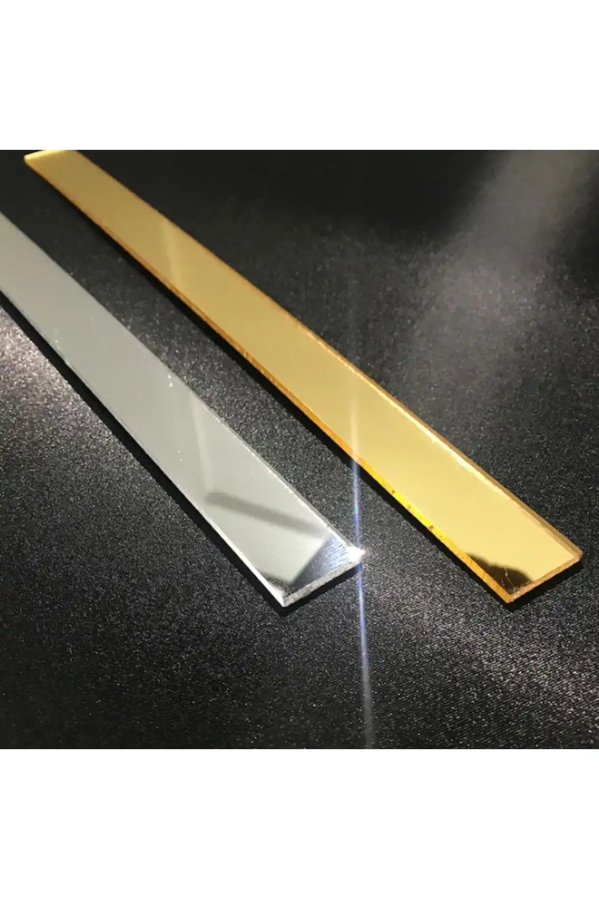 Dekonil Şerit Pleksi Yapışkanlı Gold Gümüş Ayna: Modern ve Şık Dekorasyon