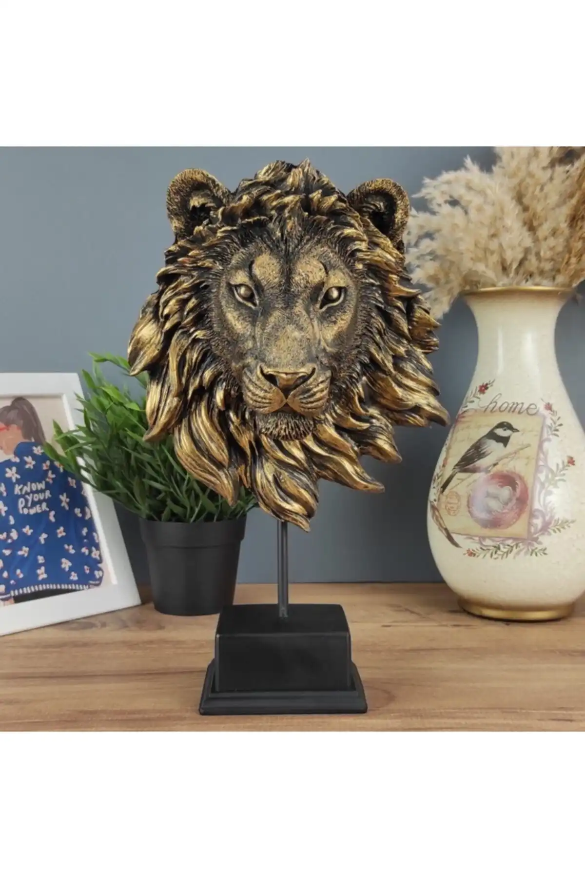 Hunga Aslan Kafası Standlı Biblo: Modern Dekorasyon için Estetik ve Şık Seçenek