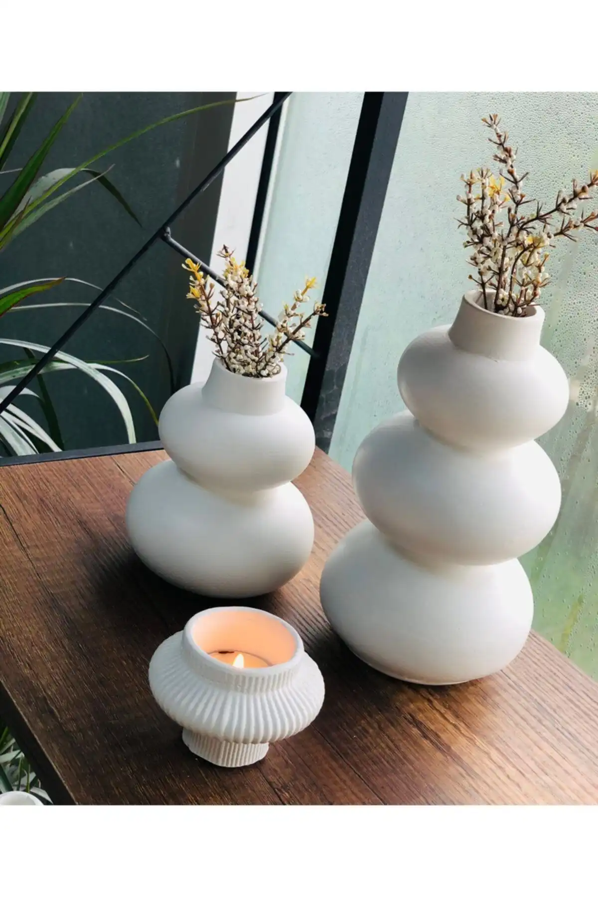 Thiramis Homeconcept Bubble Vazo ve Çizgili Mumluk Seti ile Modern Dekorasyon