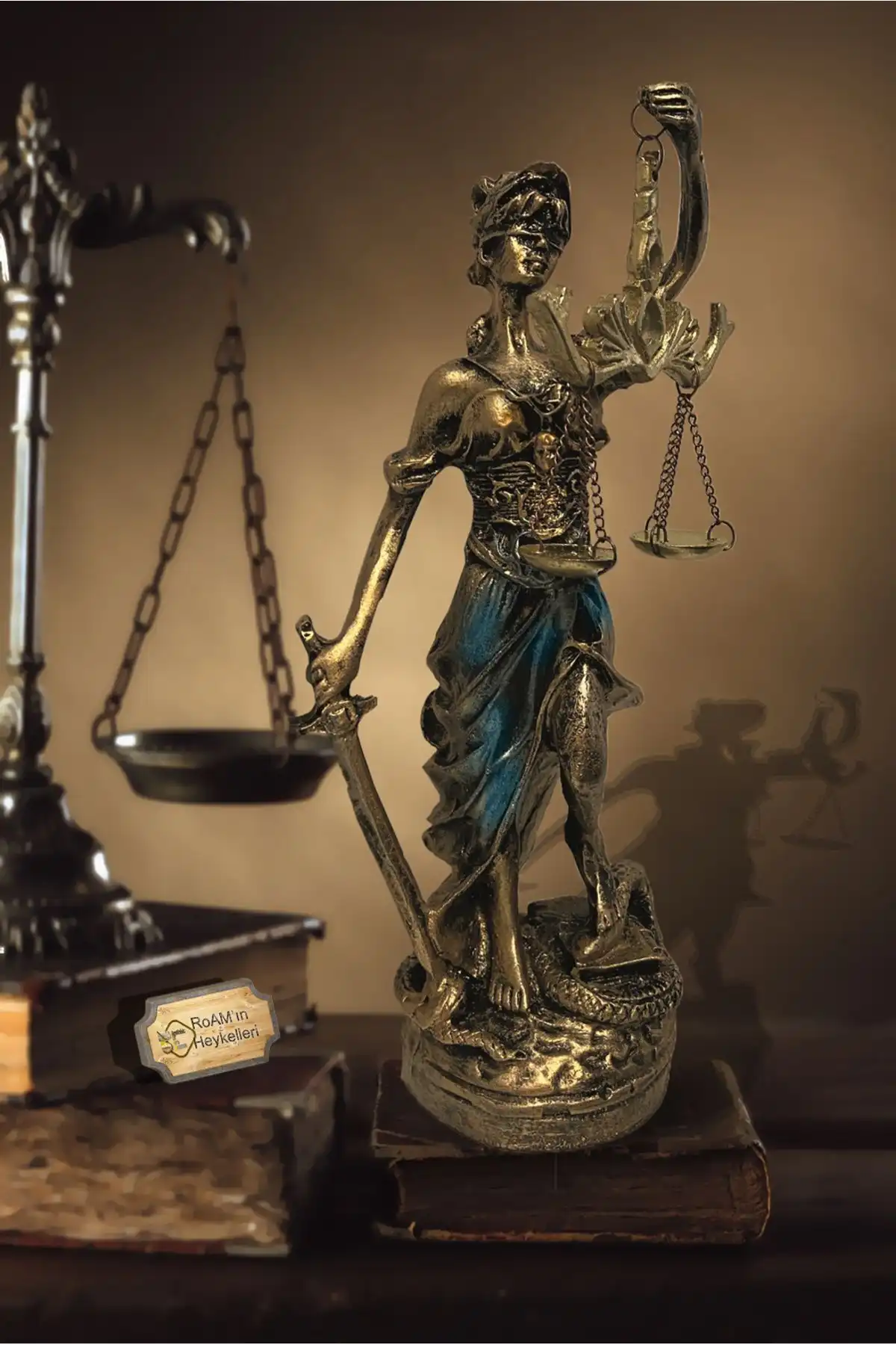 Themis Heykeli: Adaletin Simgesi Olarak Estetik ve Fonksiyonellik