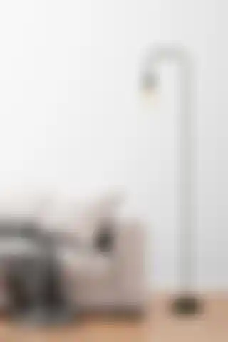 Apliqa Klara Siyah Modern ve Retro Tasarımlı Dekoratif Lambader Hakkında Bilgiler