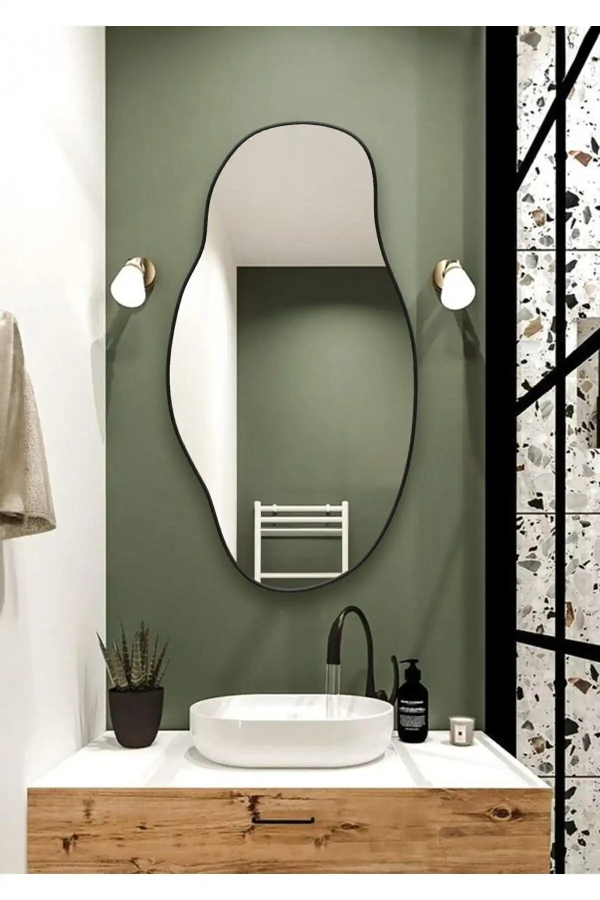 CG HOME Asimetrik Tuvalet Aynası ile Modern ve Estetik Dekorasyon