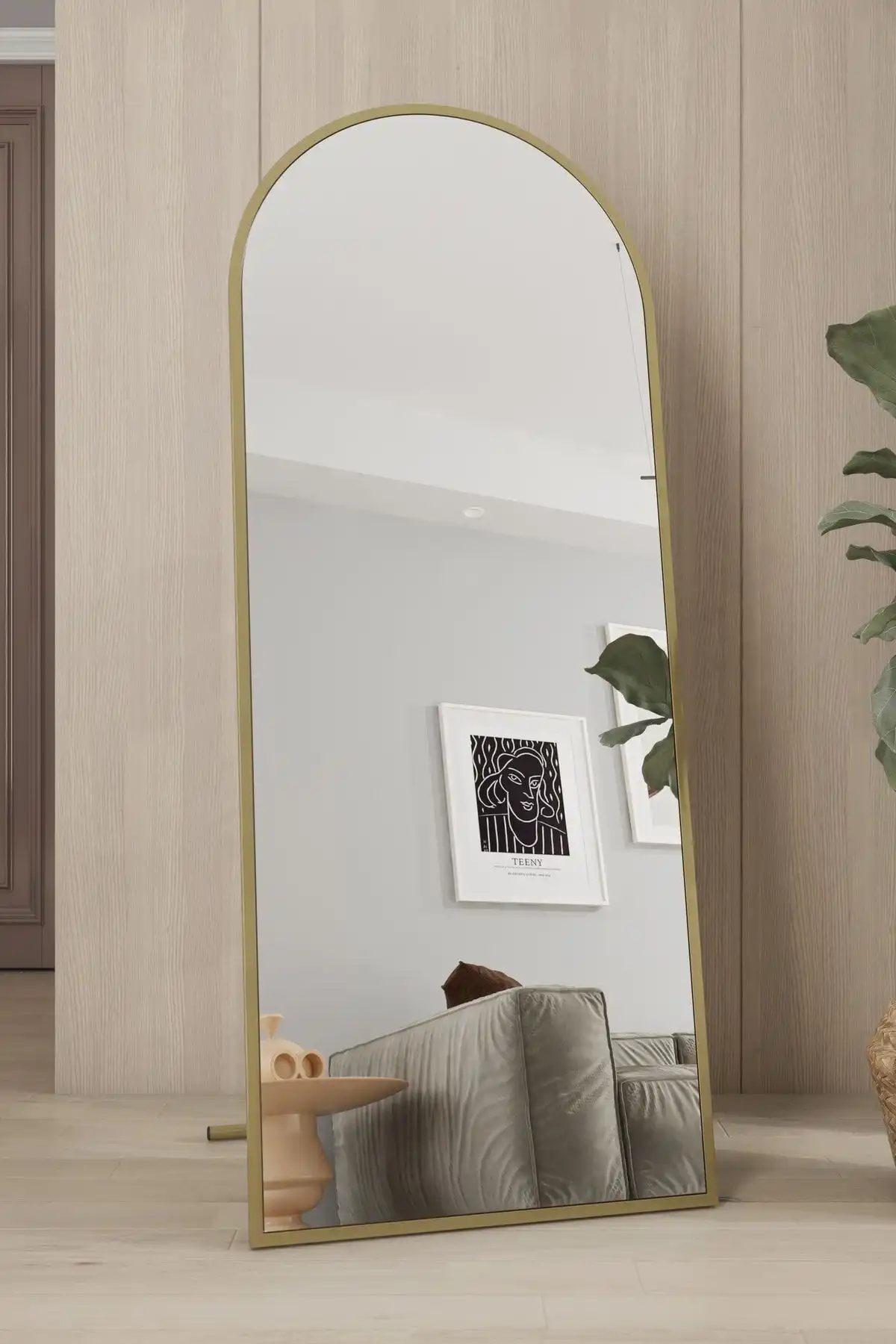 Marsah Home Altın Çerçeveli Oval Ayaklı Boy Aynası: Modern ve Şık Tasarım
