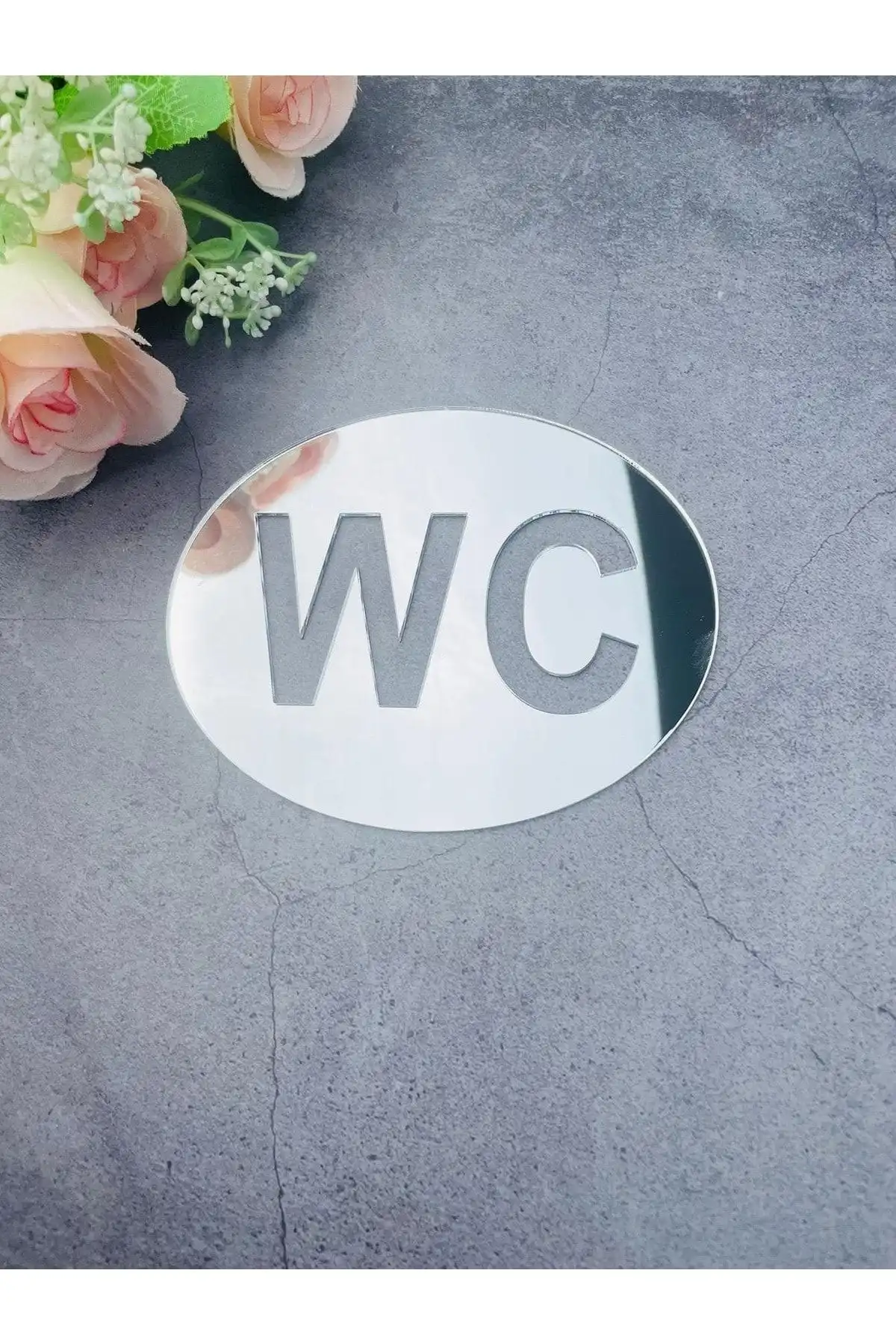 Ata Pleksi WC Tabelası: Estetik ve Kullanışlı Tasarım ile Mekanlarınıza Şıklık Katın
